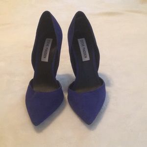 Blue Suede Steve Madden pumps